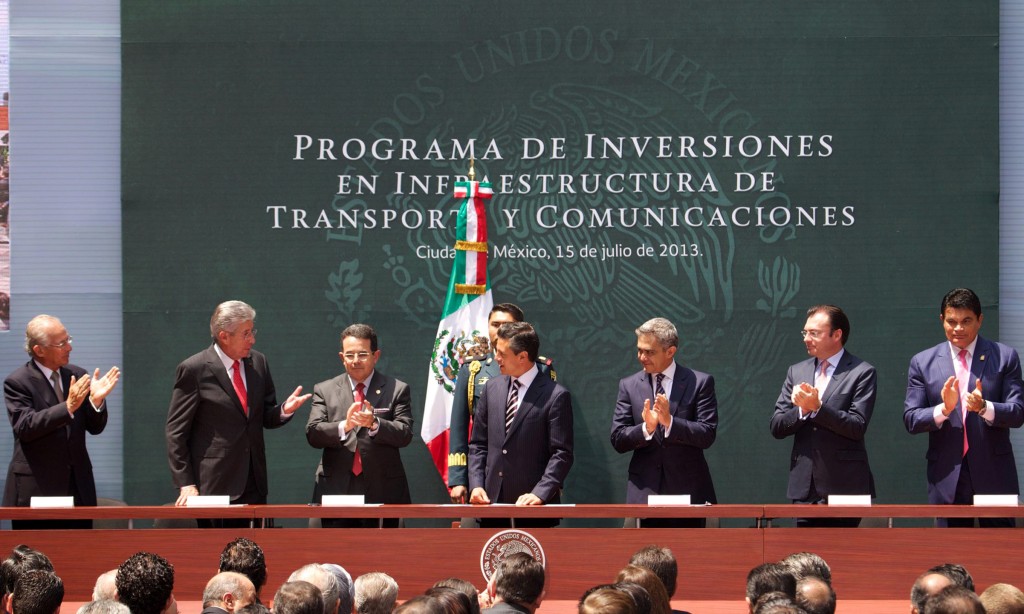 Presentación del Programa de Inversiones en Infraestructura de Transporte y Telecomunicaciones 2013-2018 Presentación del Programa de Inversiones en Infraestructura de Transporte y Telecomunicaciones 2013-2018